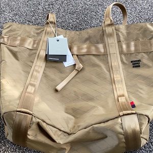 Herschel Supply Alexander Zip Bag